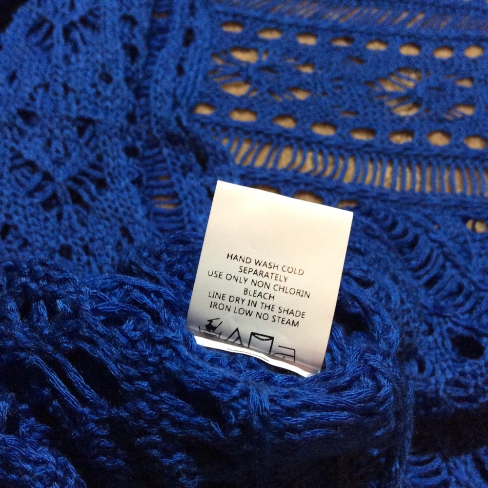 NWOT Crochet Coverup/Tunic - Picture 7 of 7
